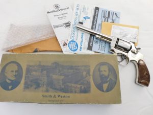 2002 Smith Wesson 15 Lew Horton McGivern Nickel NIB